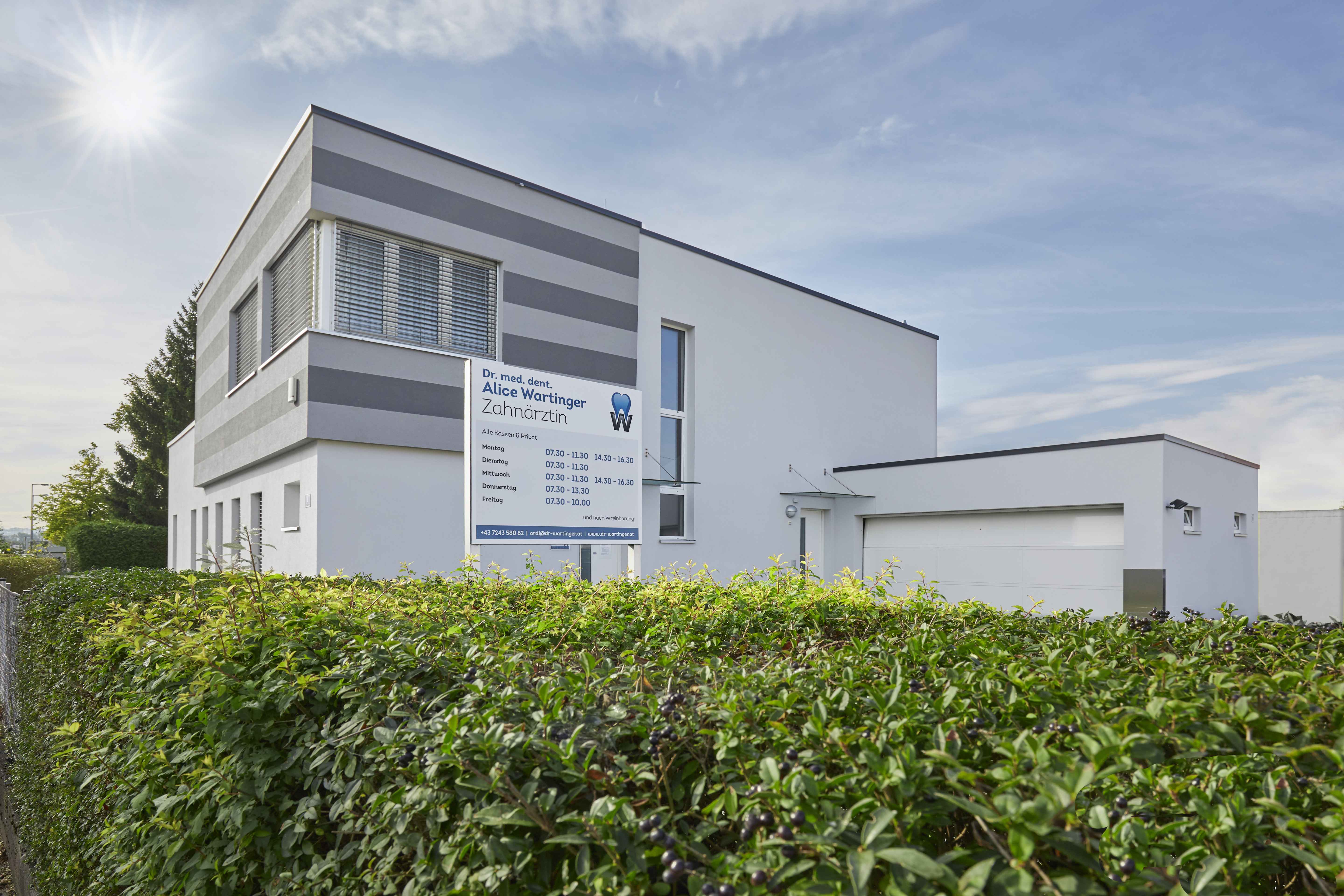 Foto: Ordination Außenaufnahme 2